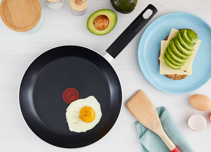 POELE 24 cm SIMPLICITY B5820402 Tefal