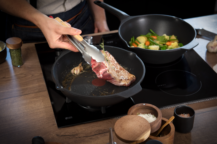 POELE 24CM ROBUSTO NOIR E2490444 Tefal
