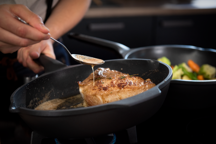 POELE 24CM ROBUSTO NOIR E2490444 Tefal