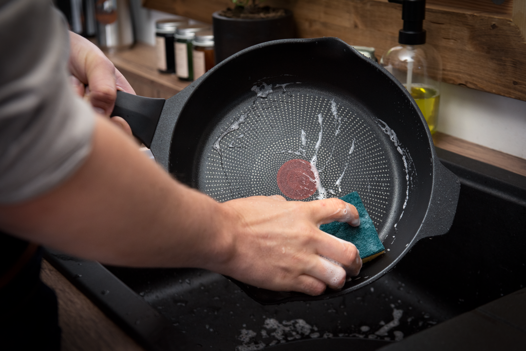 POELE 20CM ROBUSTO NOIR E2490244 Tefal