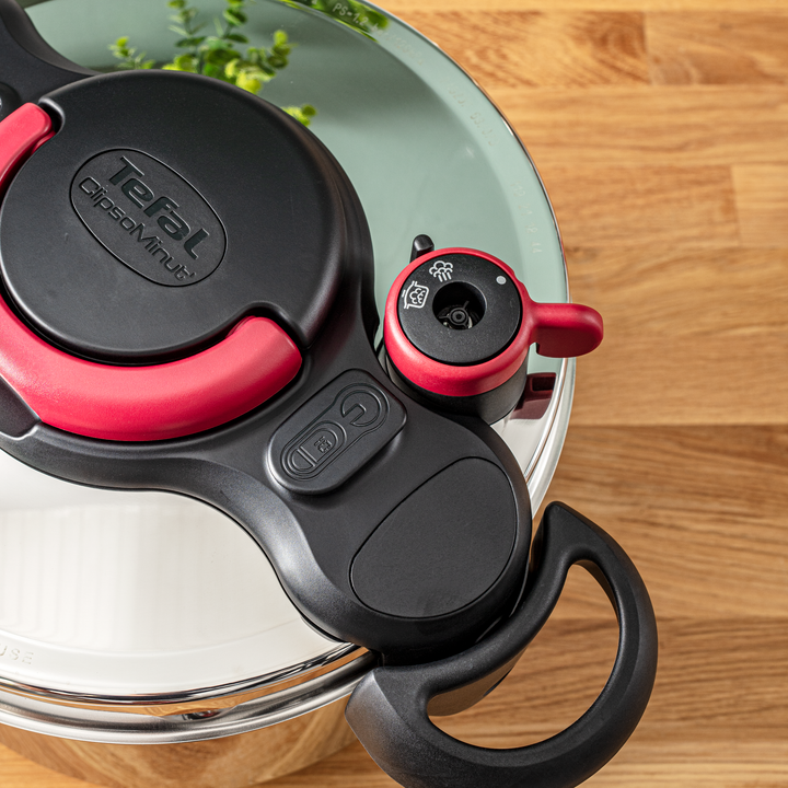 COCOTTE CLIPSO MINUTE EASY 6L P4624768 Tefal